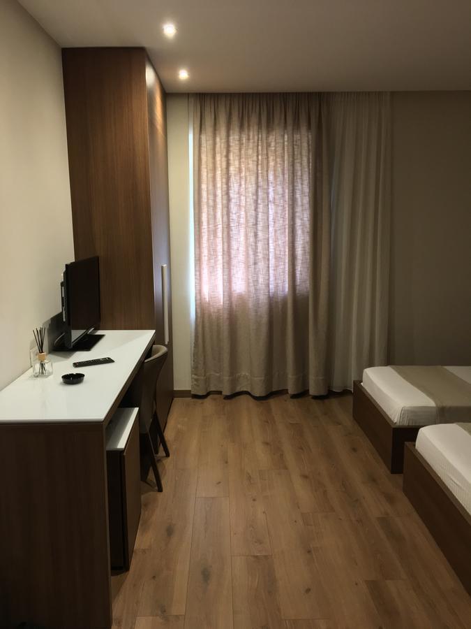 Soleo Hotel Tirana Exterior photo